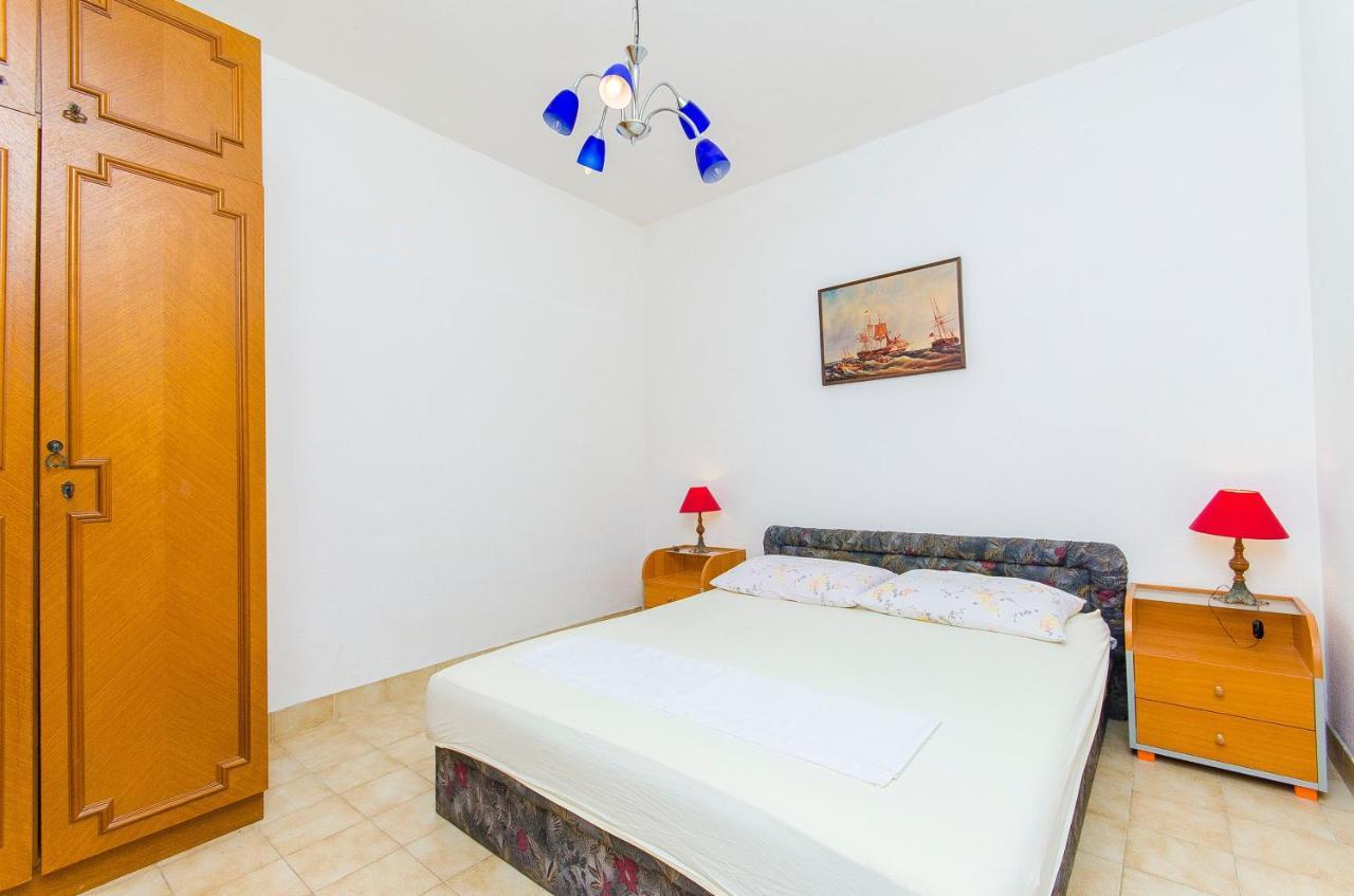 Apartments By The Sea Pisak, Omis - 2802 Bagian luar foto